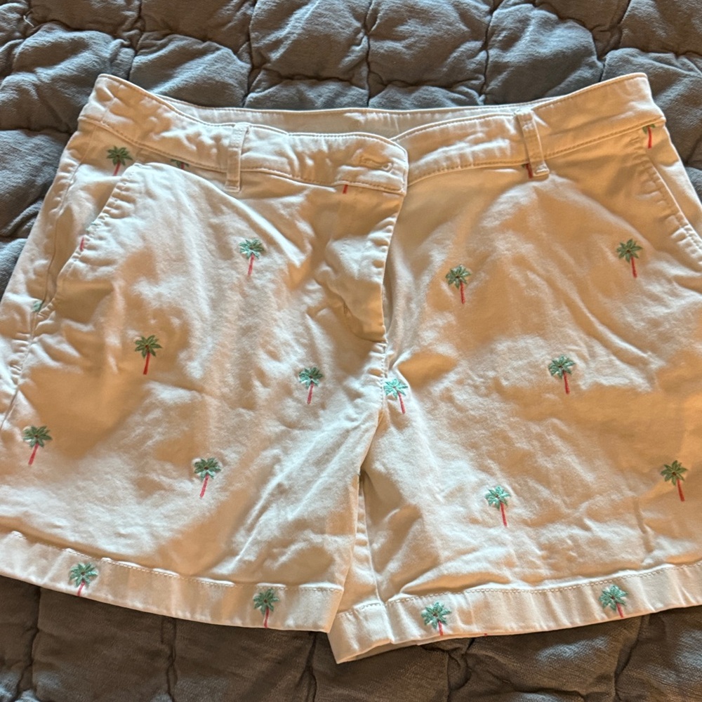 Tommy Bahama Cream Palm Embroidered Shorts